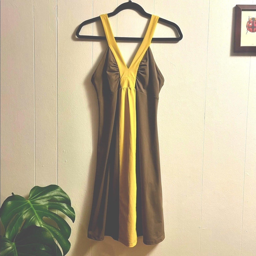 Patagonia ~ "Corinne" Deep V, Athletic, Sleeveless Dress